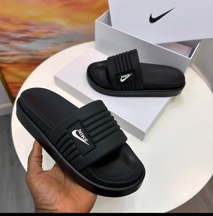 Nike Offcourt Adjust Slides