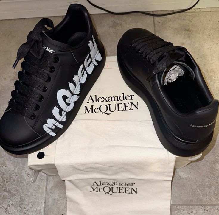 Alexander McQueen Sneakers Men