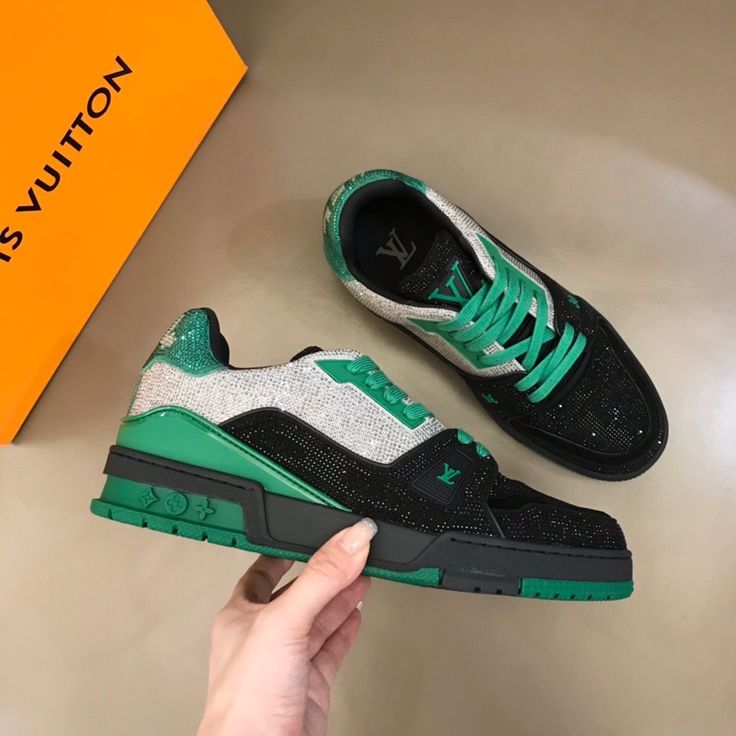 Louis Vuitton Trainer Crystal Green/Black